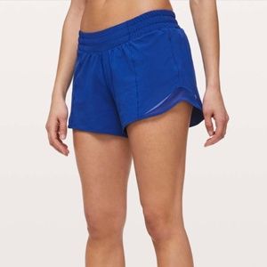 NWT 🍋 lululemon Hotty Hot LR short  4” size 8 color Jet Stream